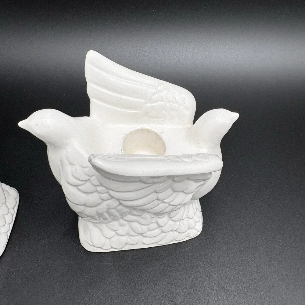Pair‎ of Vintage Silvestri White Ceramic Dove / Love Bird Candlestick Holders